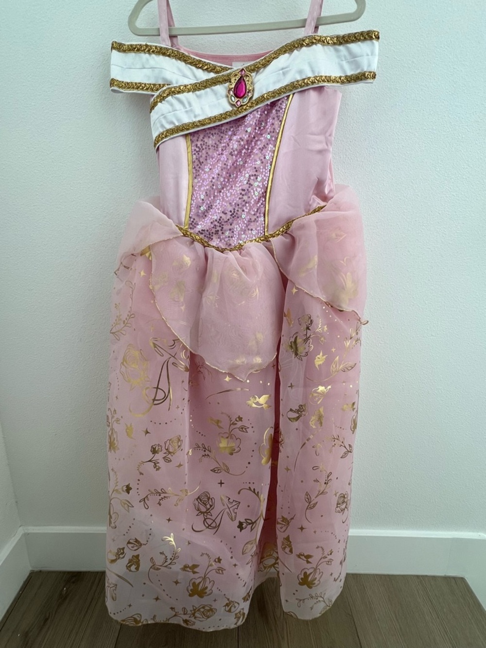 Disney Princess Sleeping
Beauty Aurora Deluxe Costume
Dress (Size 9/10)